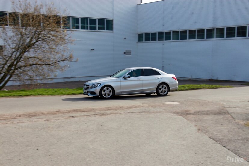 Mercedes-Benz C 350e (2015)