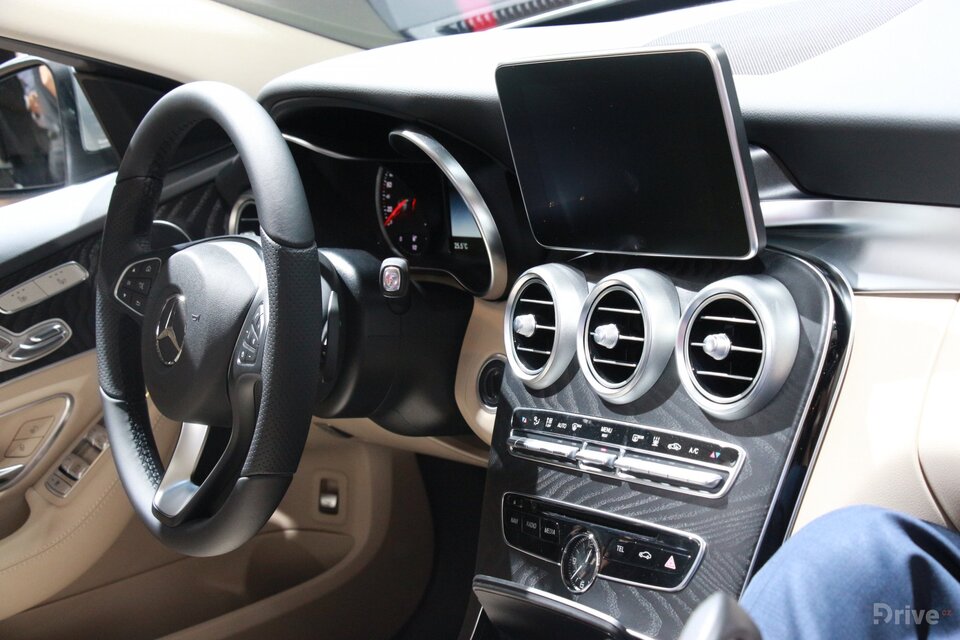 Mercedes-Benz C 350e (2015)