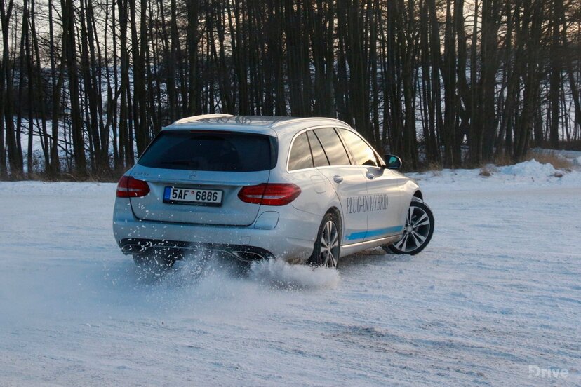 Mercedes-Benz C 350e Combi (2015)