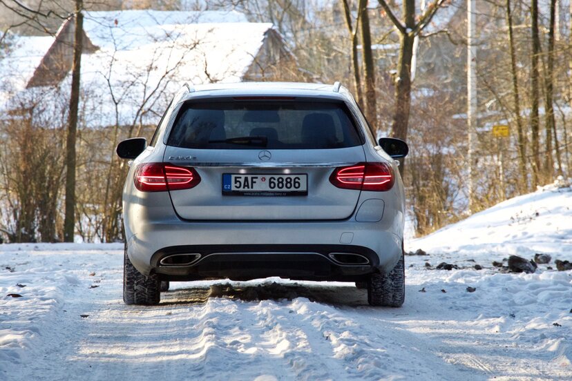 Mercedes-Benz C 350e Combi (2015)