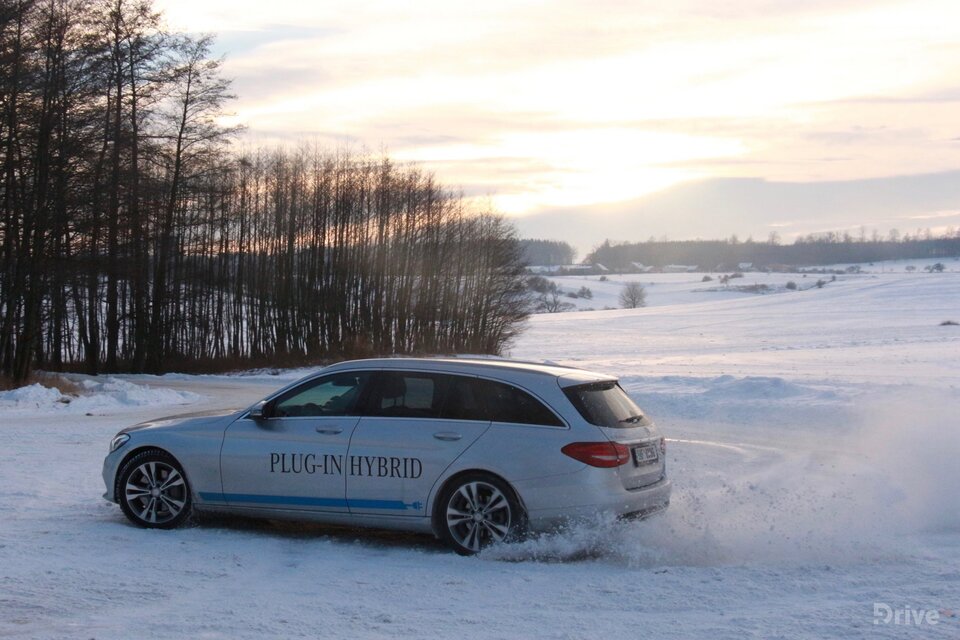 Mercedes-Benz C 350e Combi (2015)