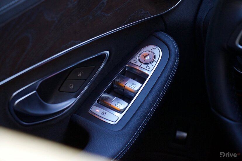 Mercedes-Benz C 350e Combi (2015)