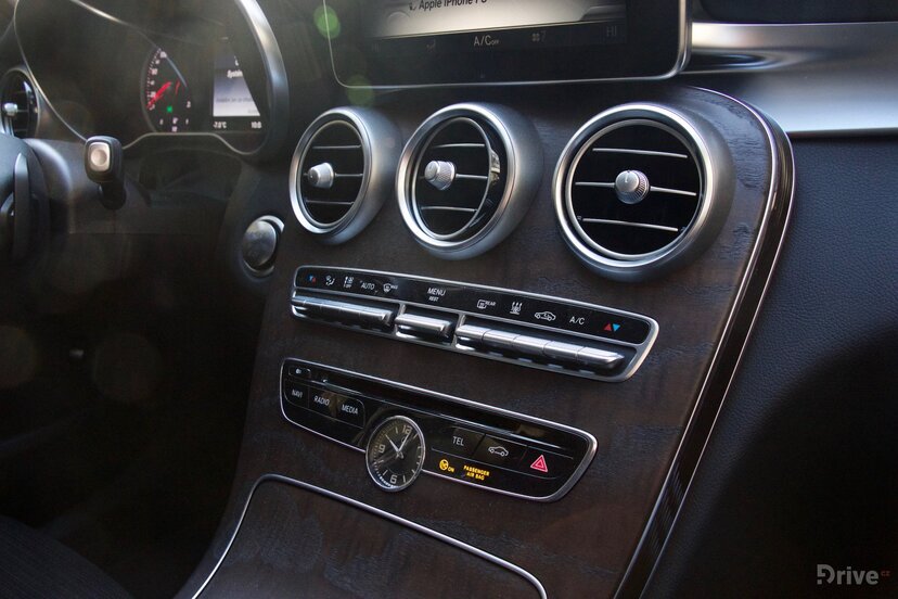 Mercedes-Benz C 350e Combi (2015)