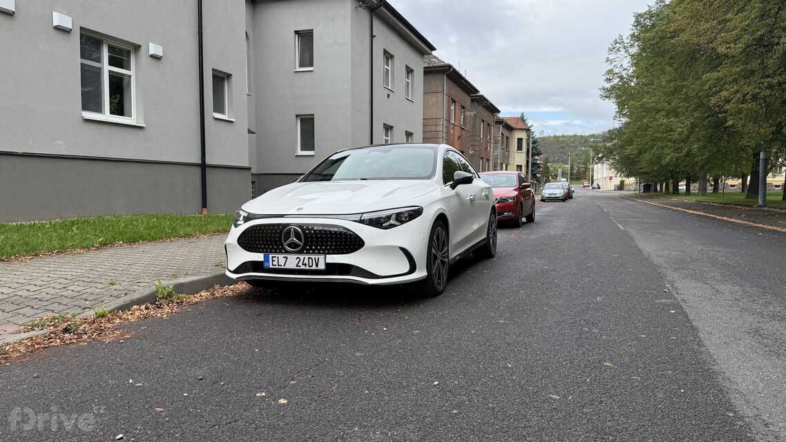 Mercedes-Benz CLA (2025)