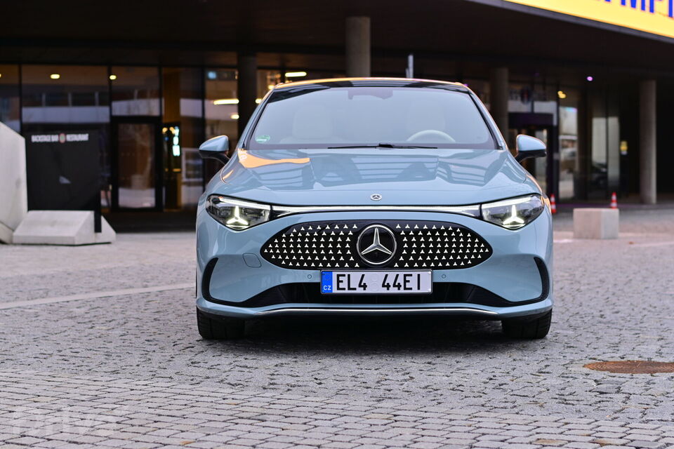 Mercedes-Benz CLA (2025)