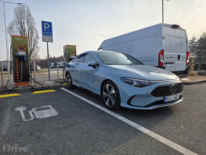 Mercedes-Benz CLA (2025)