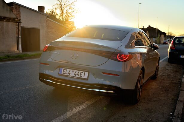 Mercedes-Benz CLA (2025)