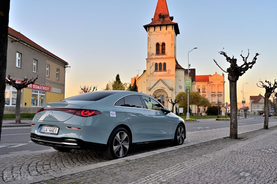 Mercedes-Benz CLA (2025)