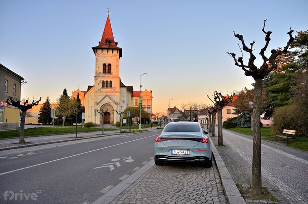 Mercedes-Benz CLA (2025)