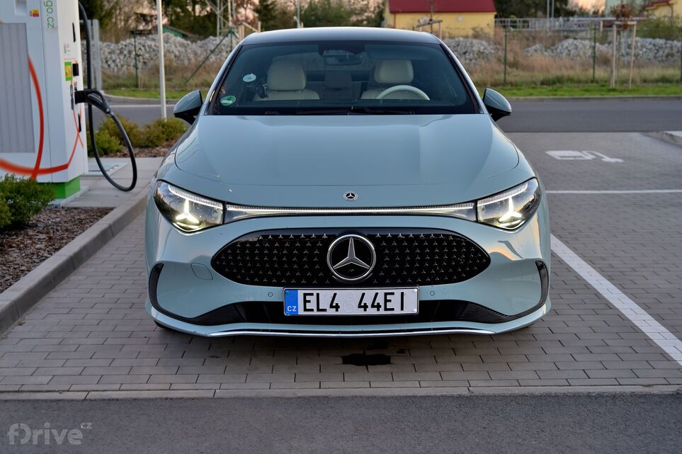 Mercedes-Benz CLA (2025)