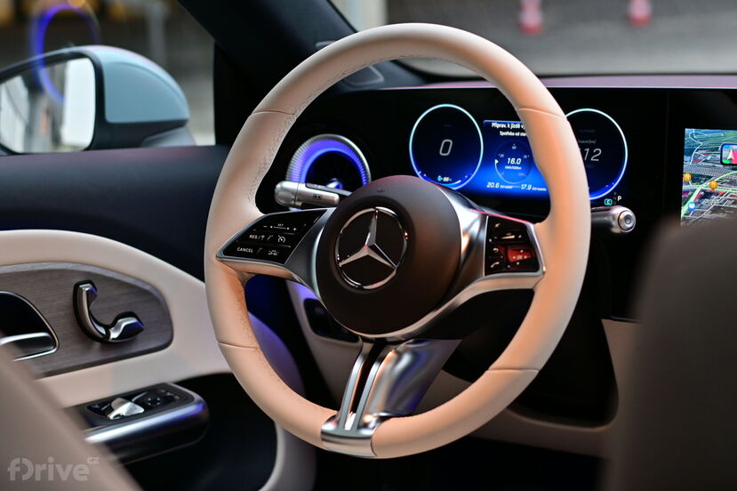 Mercedes-Benz CLA (2025)