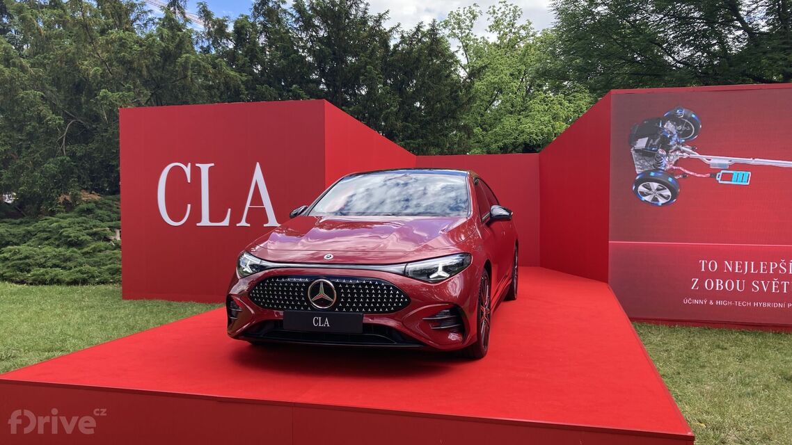 Mercedes-Benz CLA (2025)