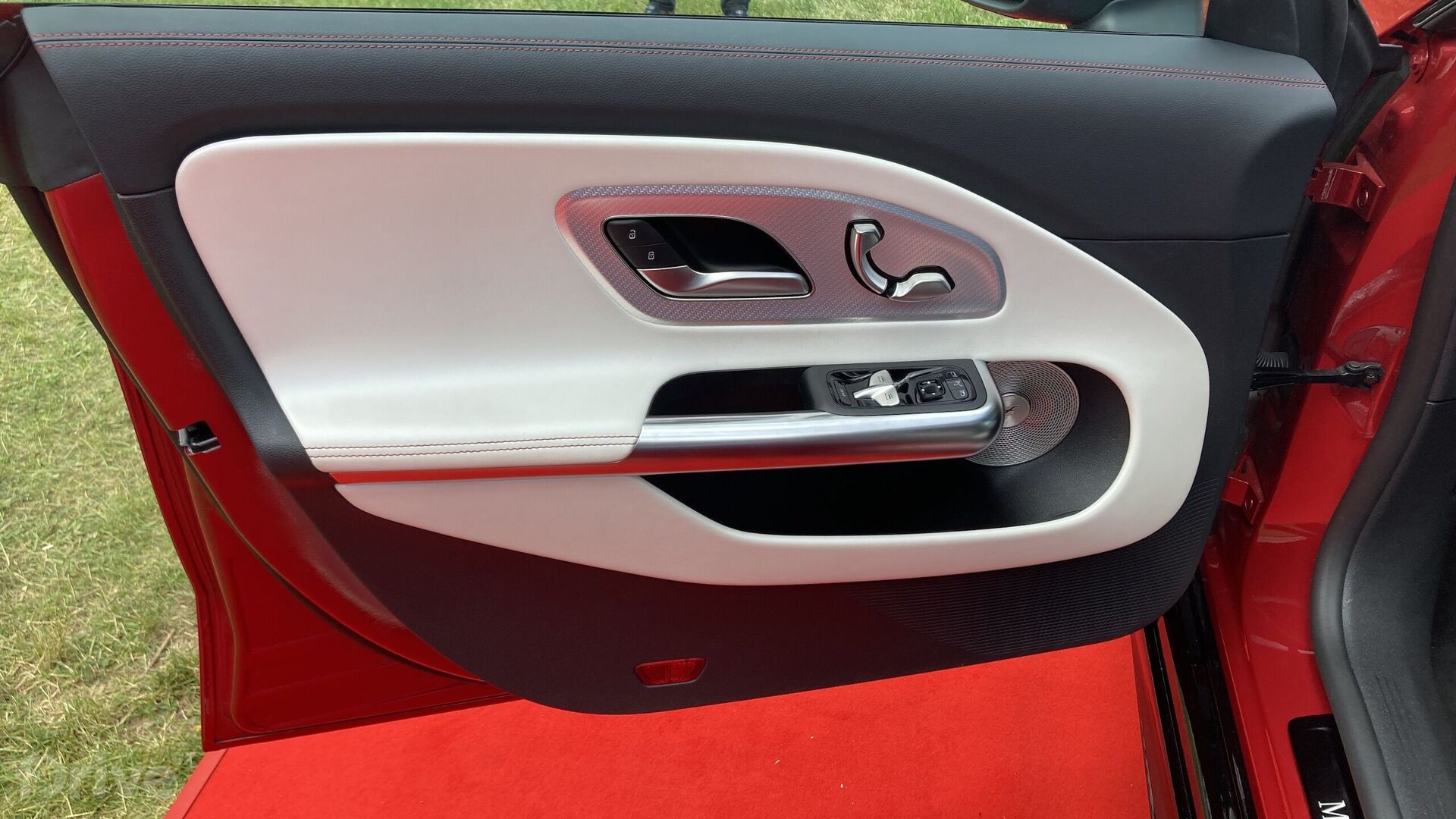 Mercedes-Benz CLA (2025)