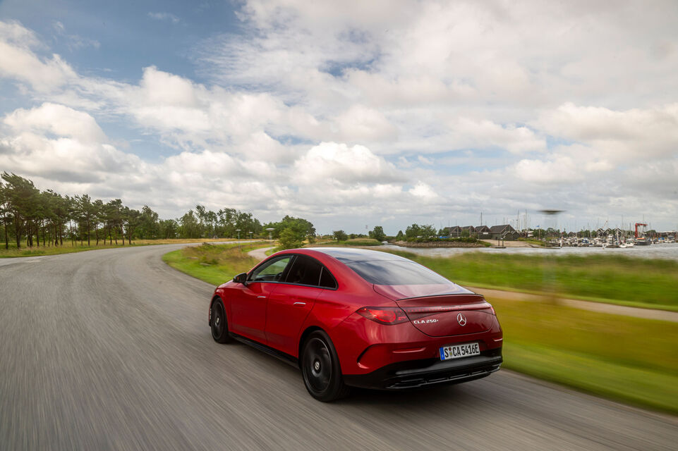 Mercedes-Benz CLA (2025)