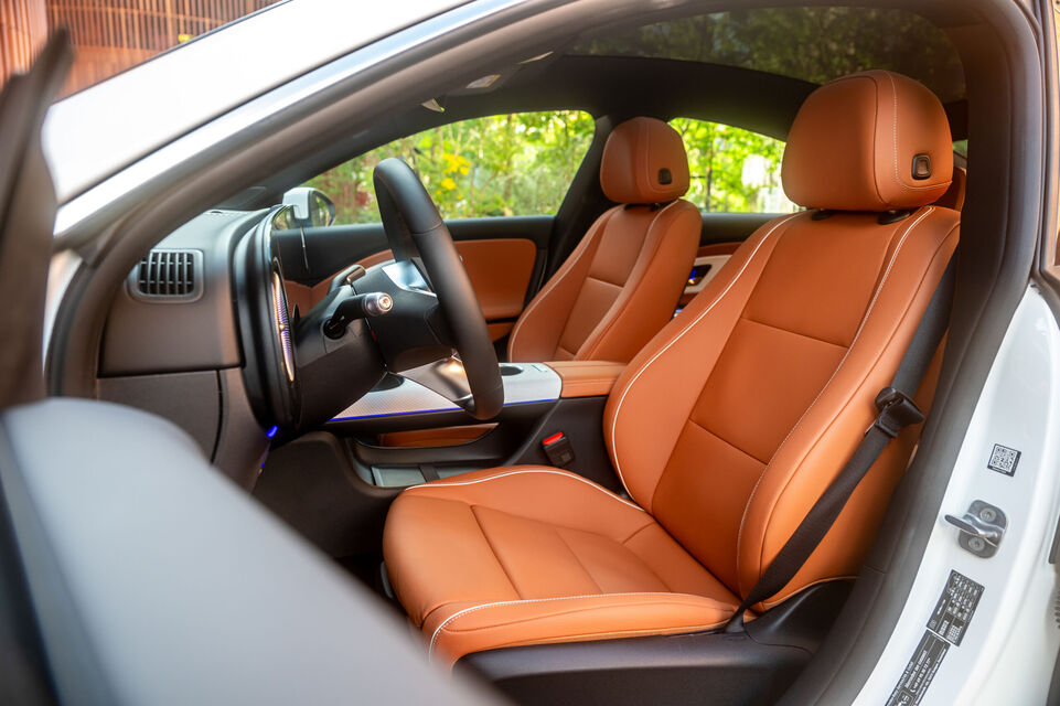 Mercedes-Benz CLA (2025)