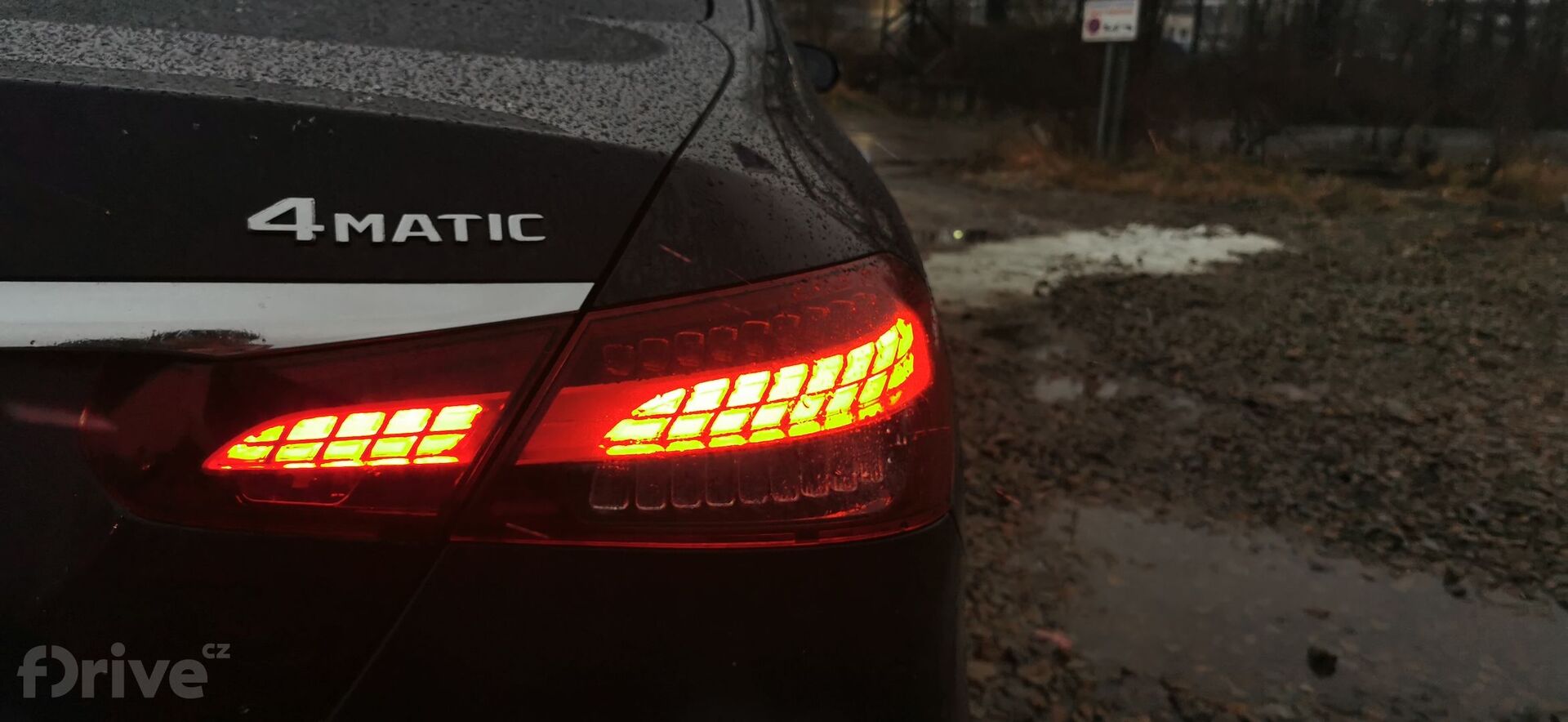 Mercedes-Benz E (2016)