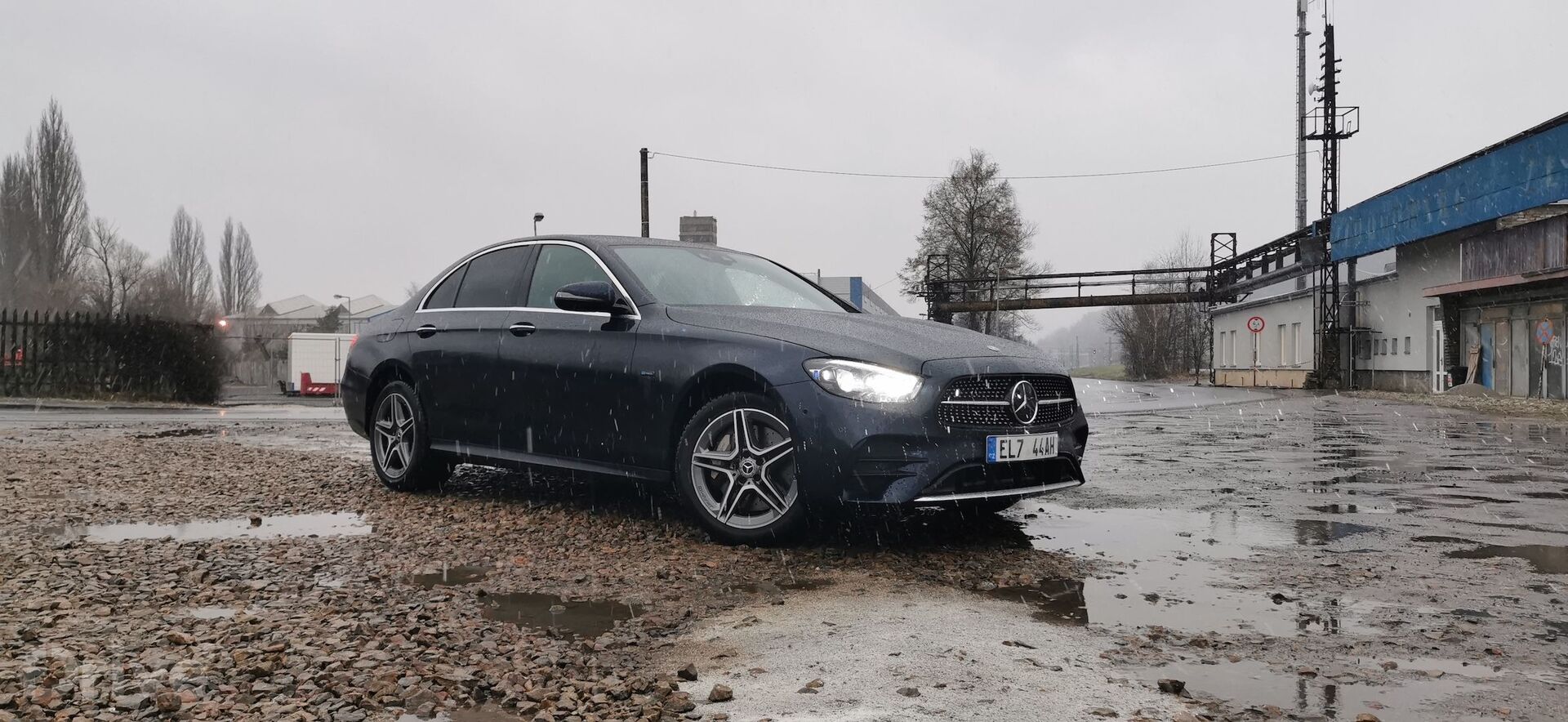 Mercedes-Benz E (2016)