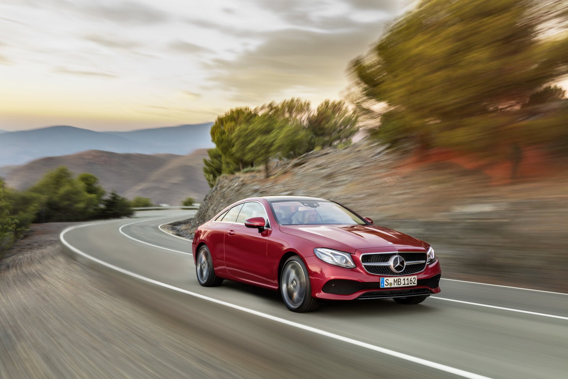 Mercedes-Benz E (2016)