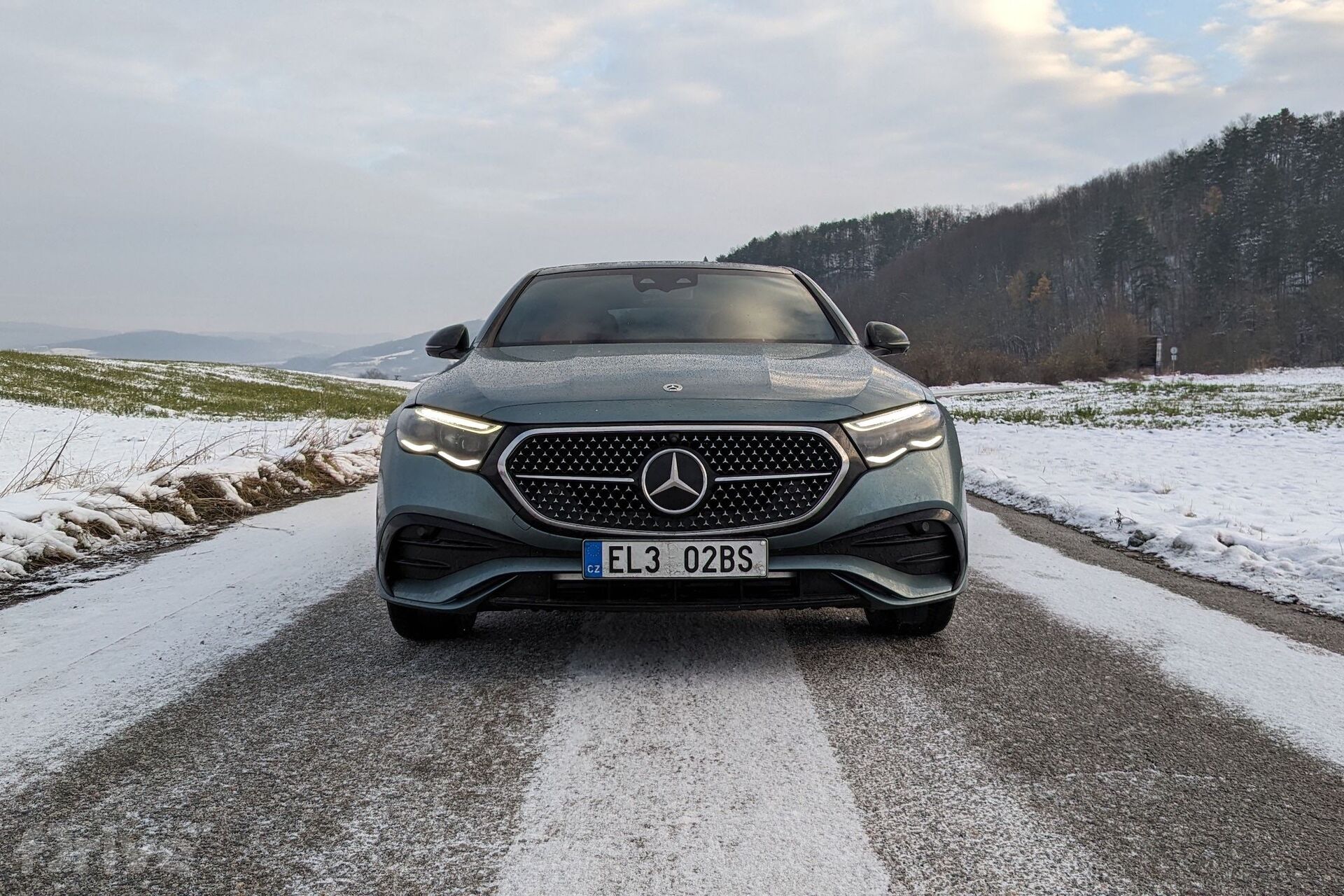 Mercedes-Benz E (2023)