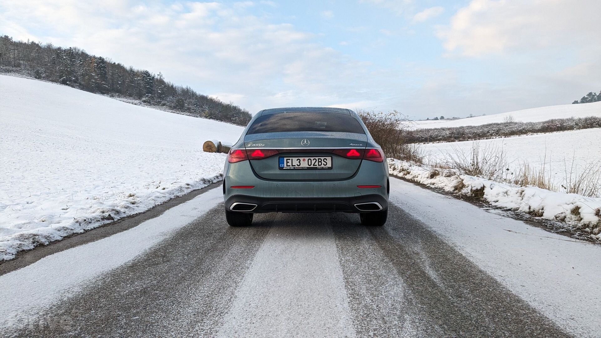 Mercedes-Benz E (2023)