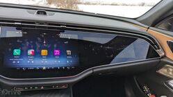 Mercedes-Benz E (2023)