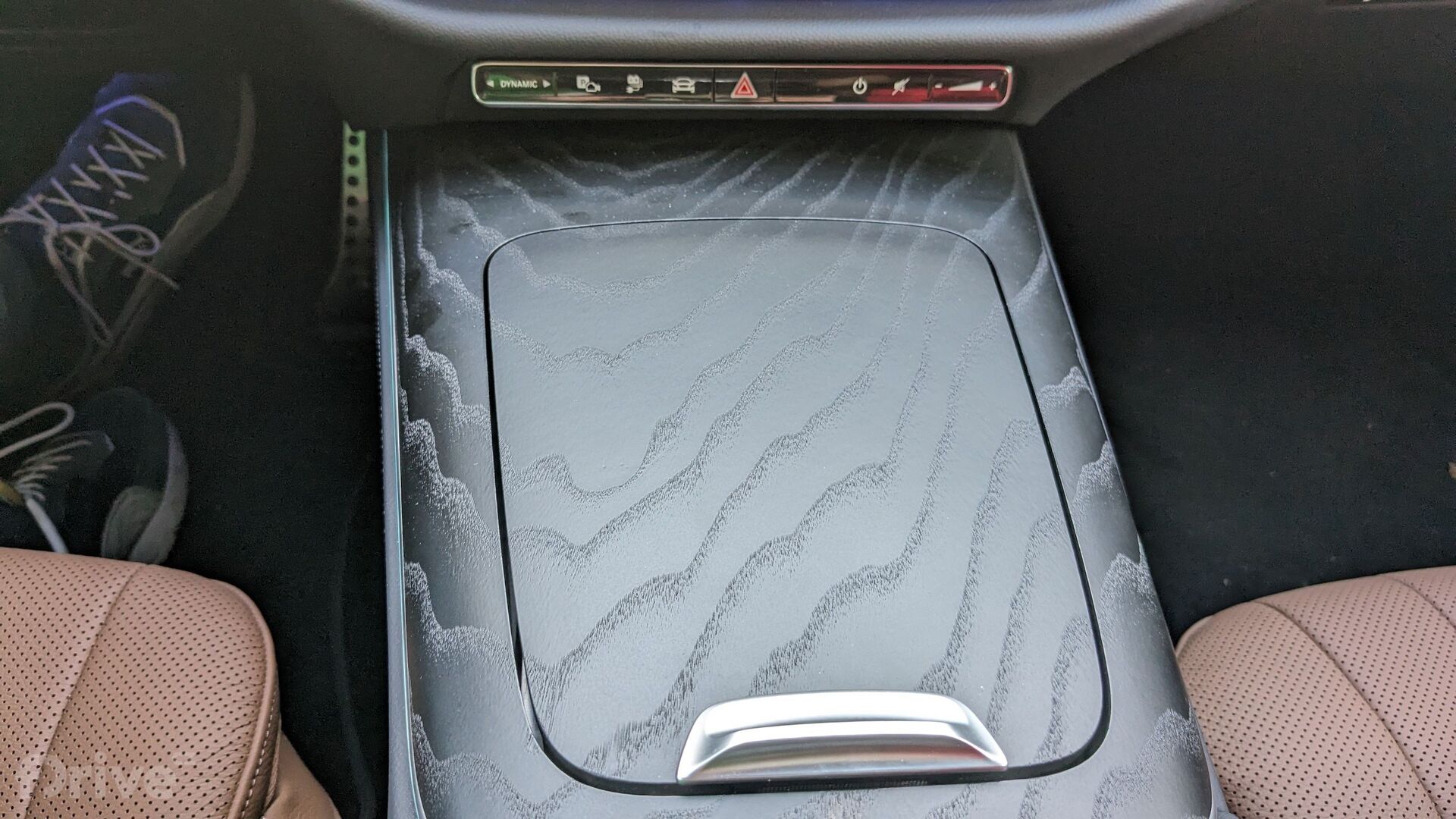 Mercedes-Benz E (2023)