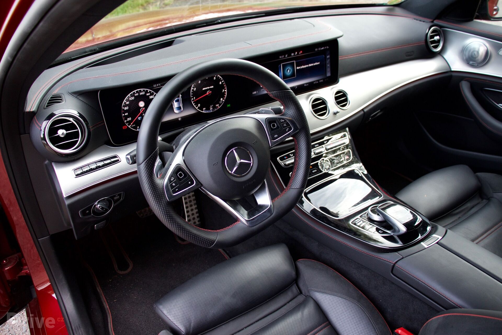 Mercedes-Benz E 43 AMG