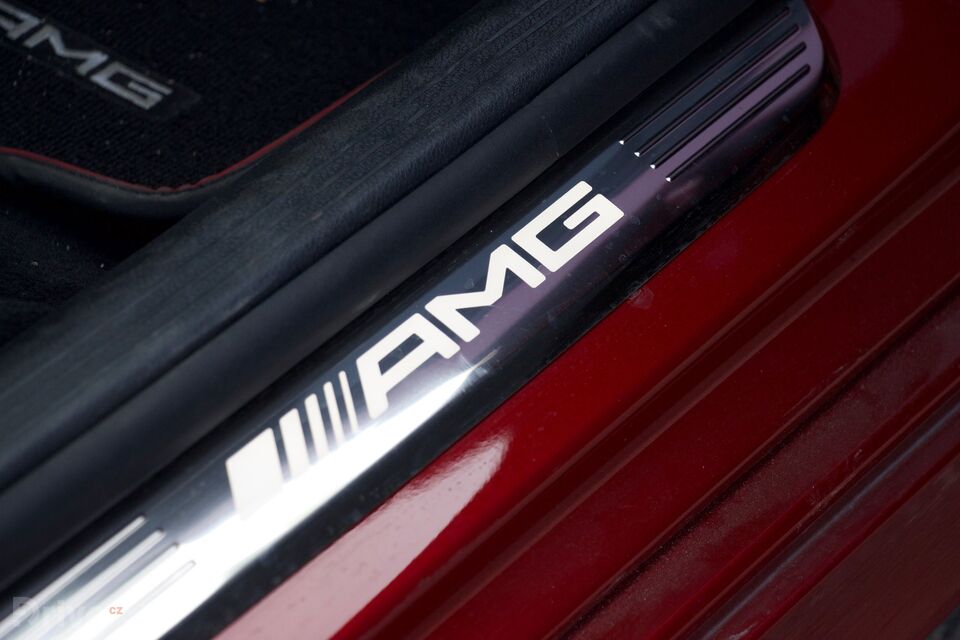 Mercedes-Benz E 43 AMG