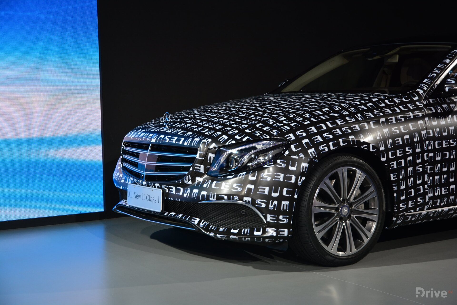 Mercedes-Benz E long