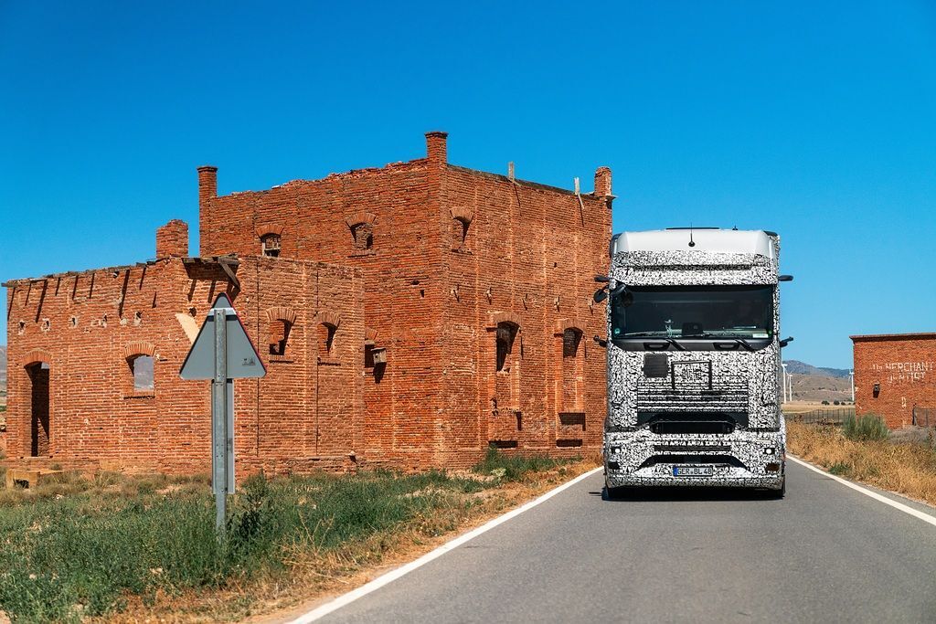 Mercedes-Benz eActros 600