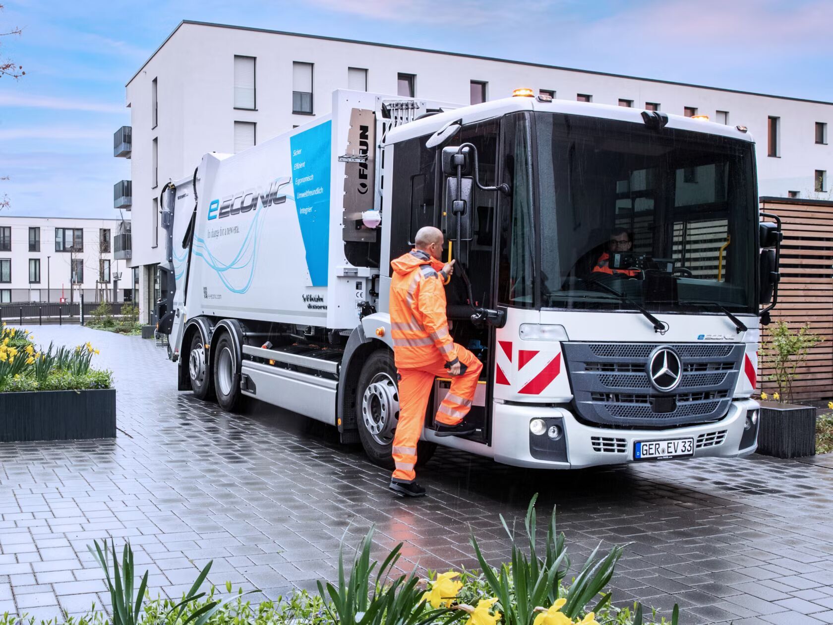 Mercedes-Benz eEconic