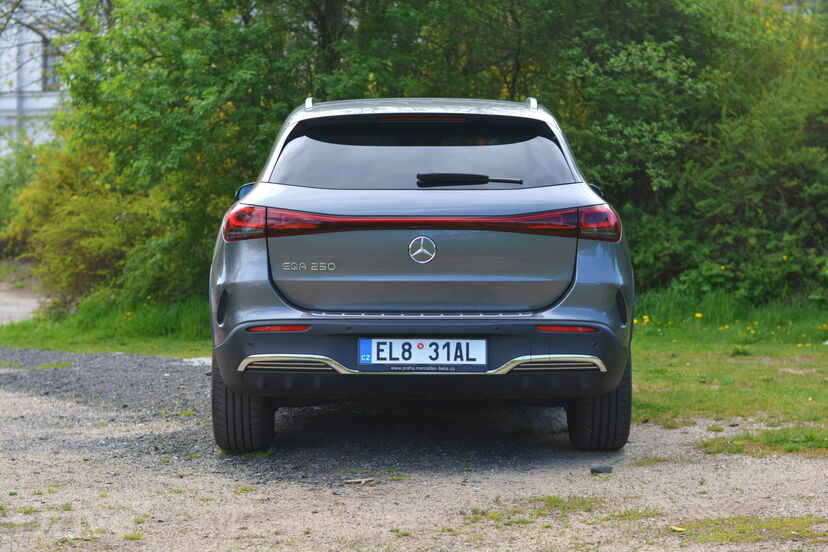 Mercedes-Benz EQA (2020)