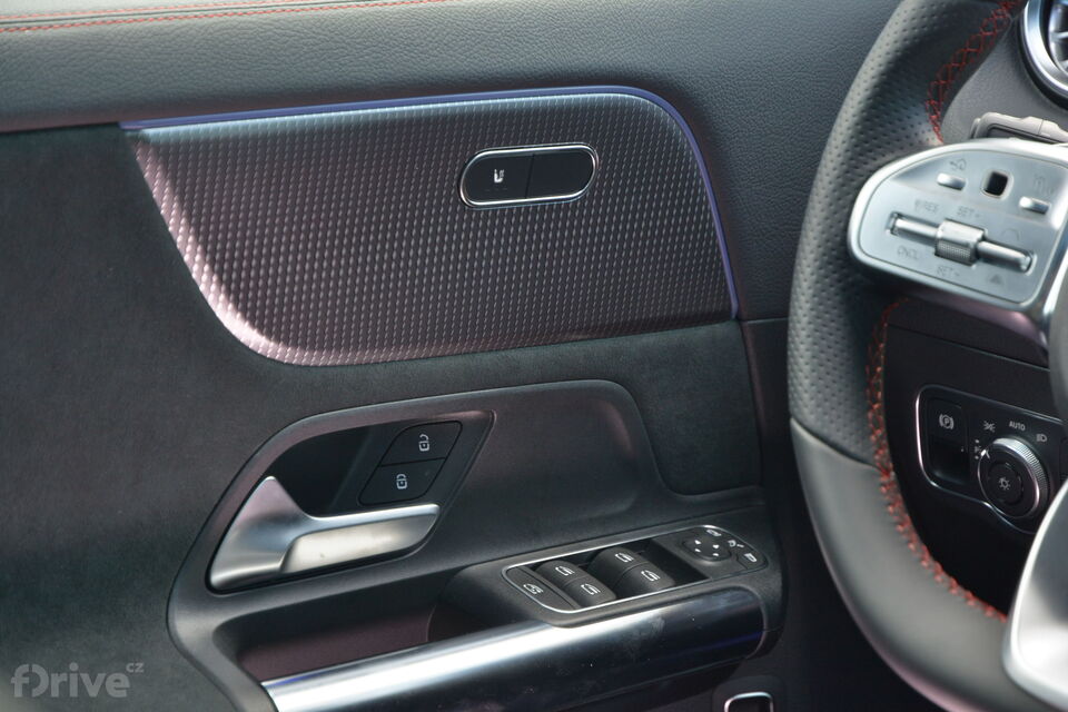 Mercedes-Benz EQA (2020)