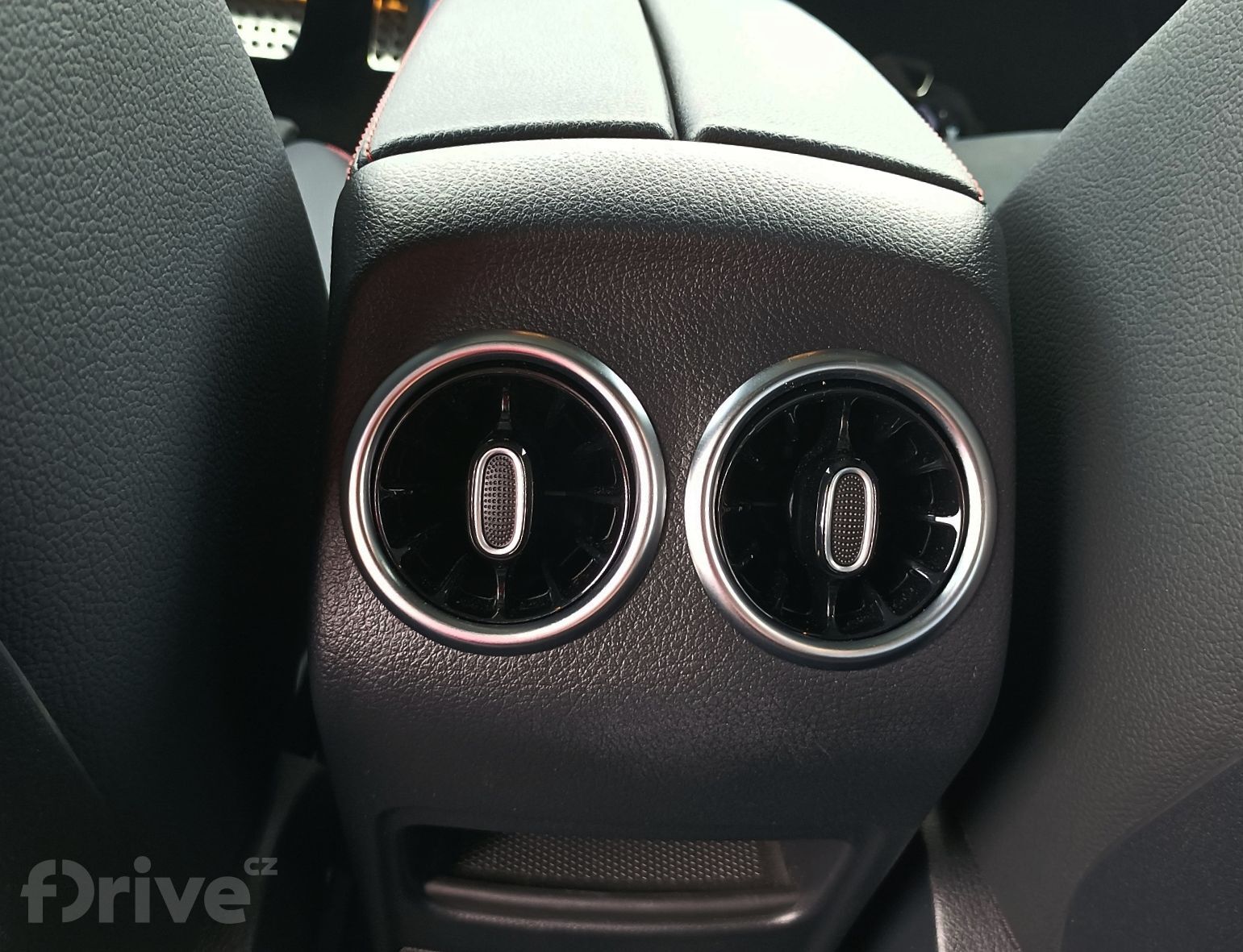 Mercedes-Benz EQB 300 4Matic