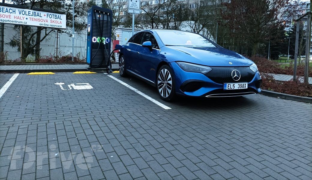 Mercedes-Benz EQE 350+