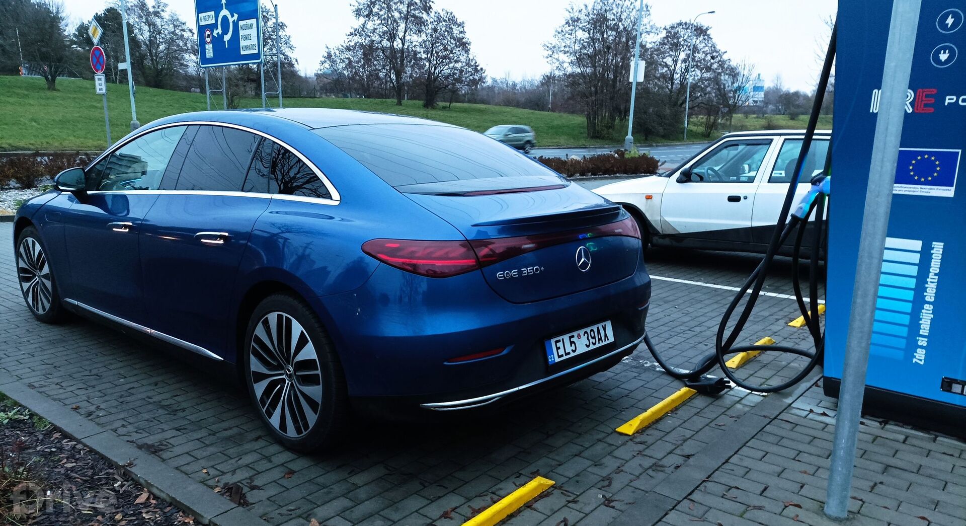 Mercedes-Benz EQE 350+