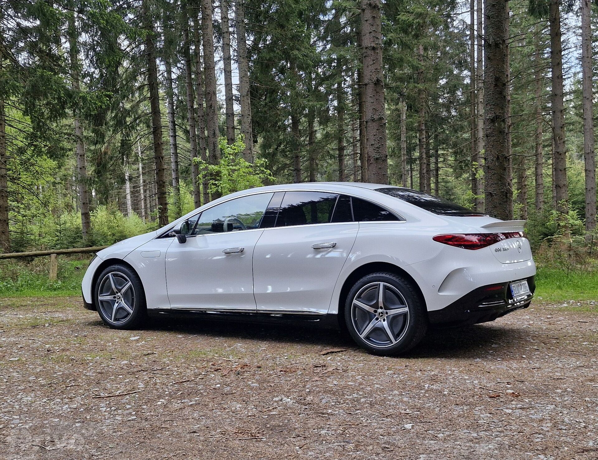 Mercedes-Benz EQE 350+