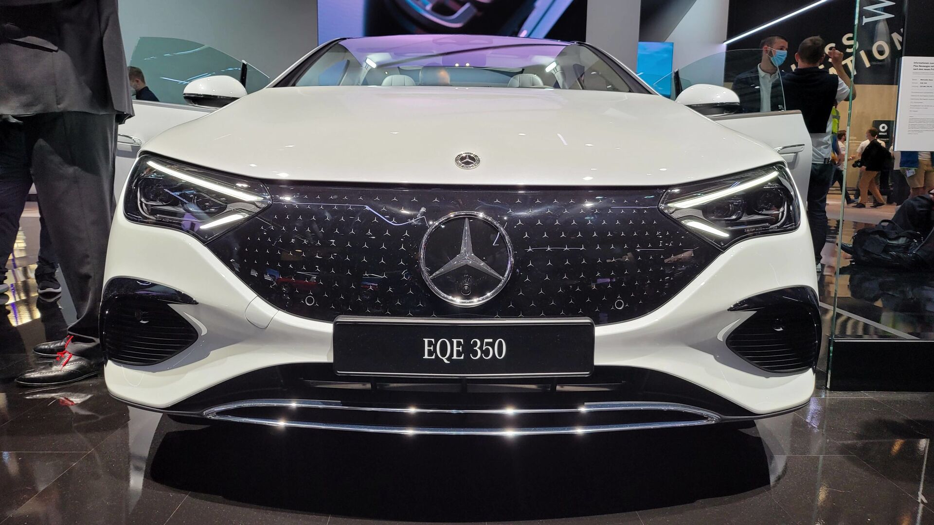 Mercedes-Benz EQE