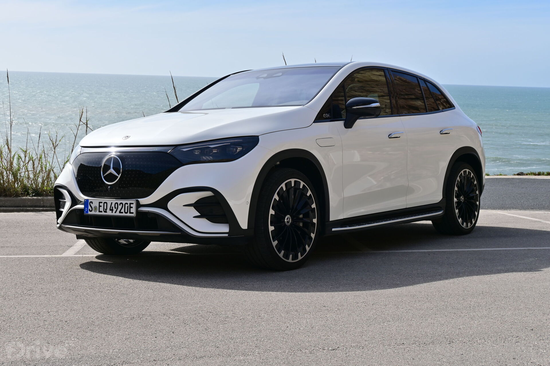 Mercedes-Benz EQE SUV