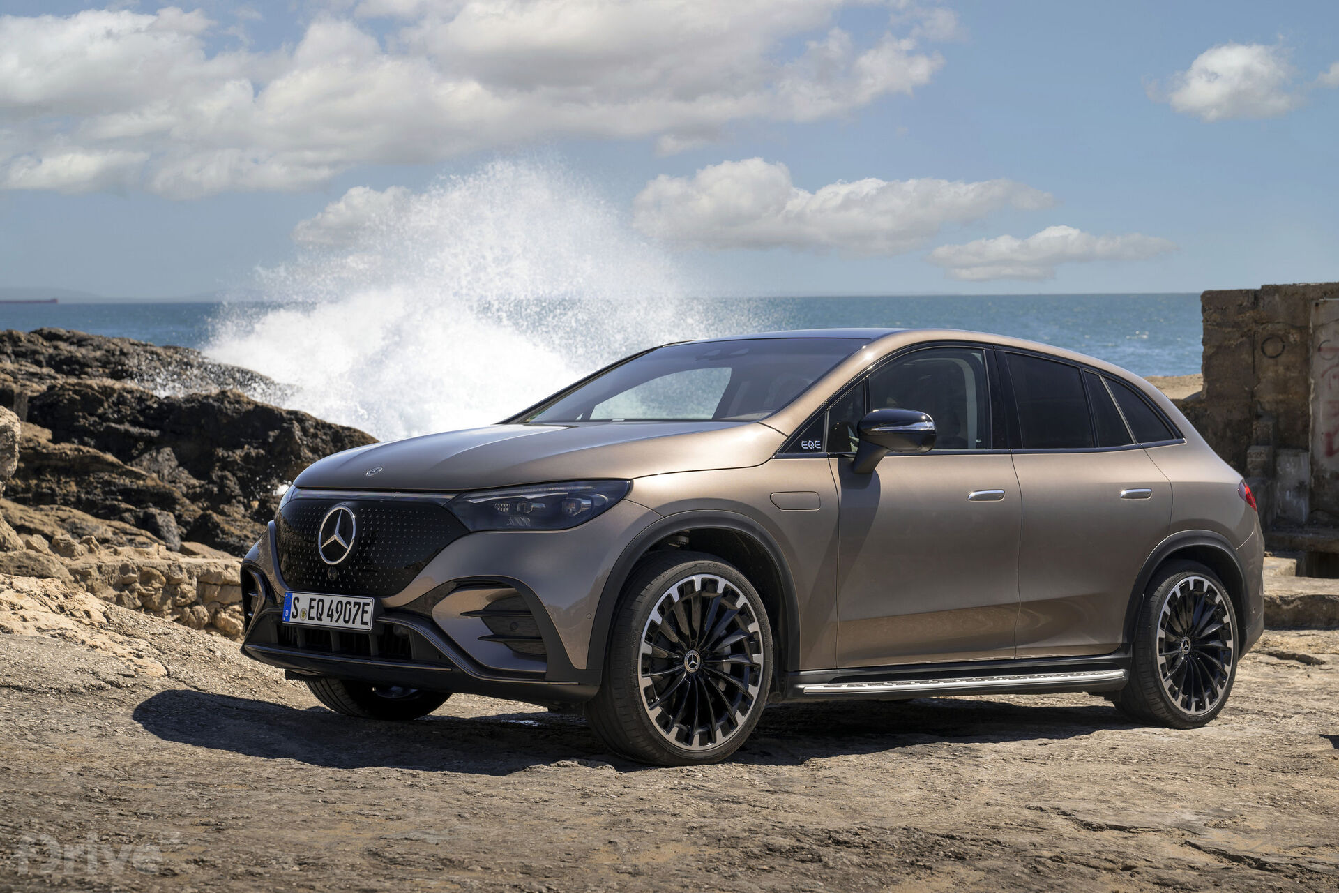 Mercedes-Benz EQE SUV