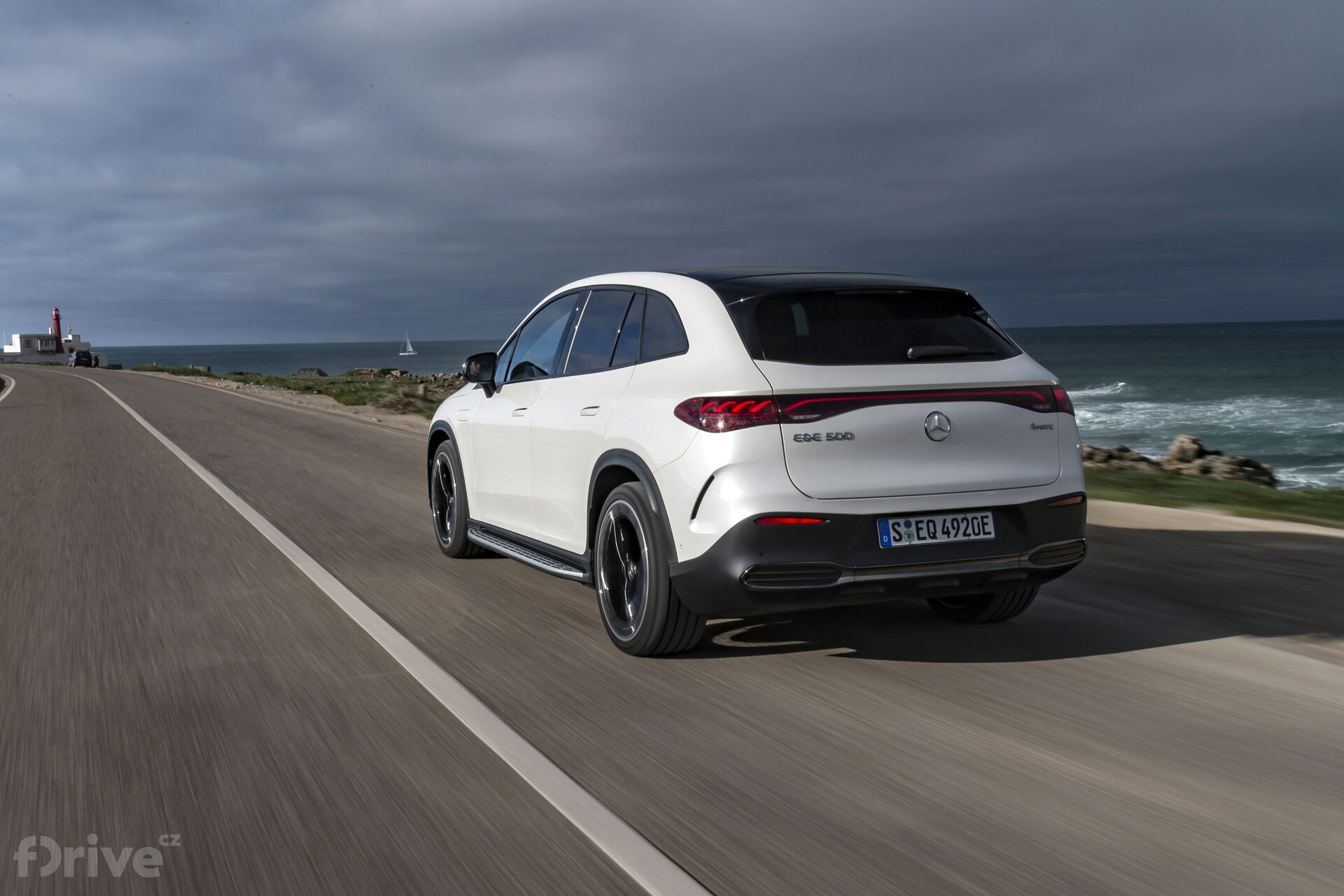 Mercedes-Benz EQE SUV