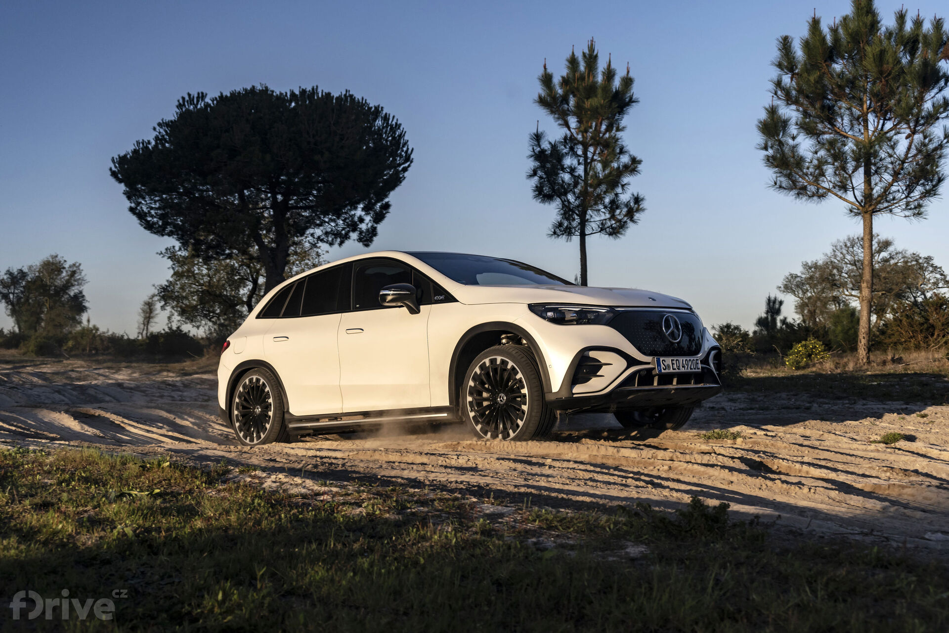 Mercedes-Benz EQE SUV