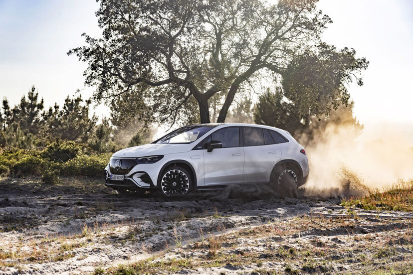 Mercedes-Benz EQE SUV
