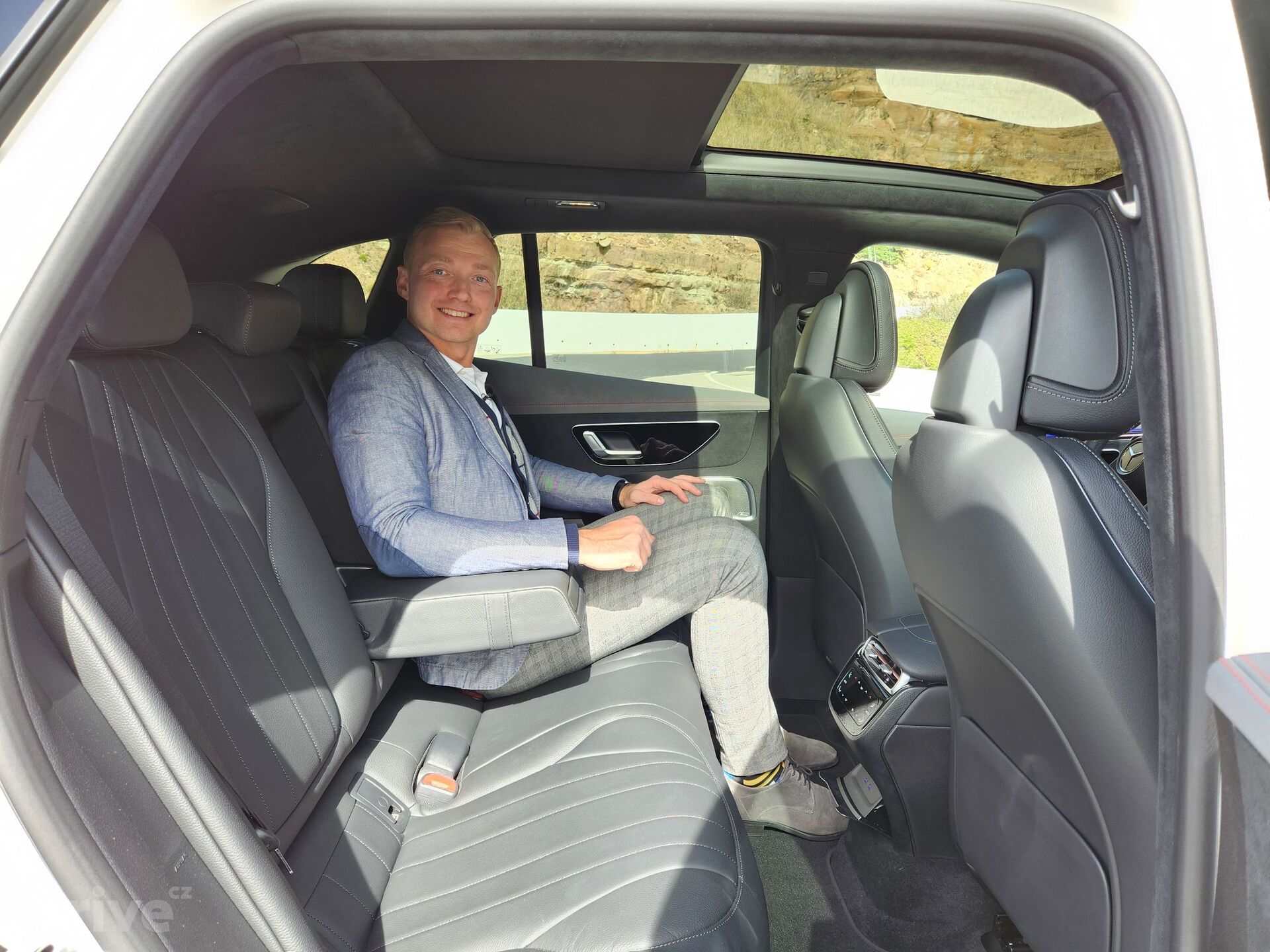 Mercedes-Benz EQE SUV