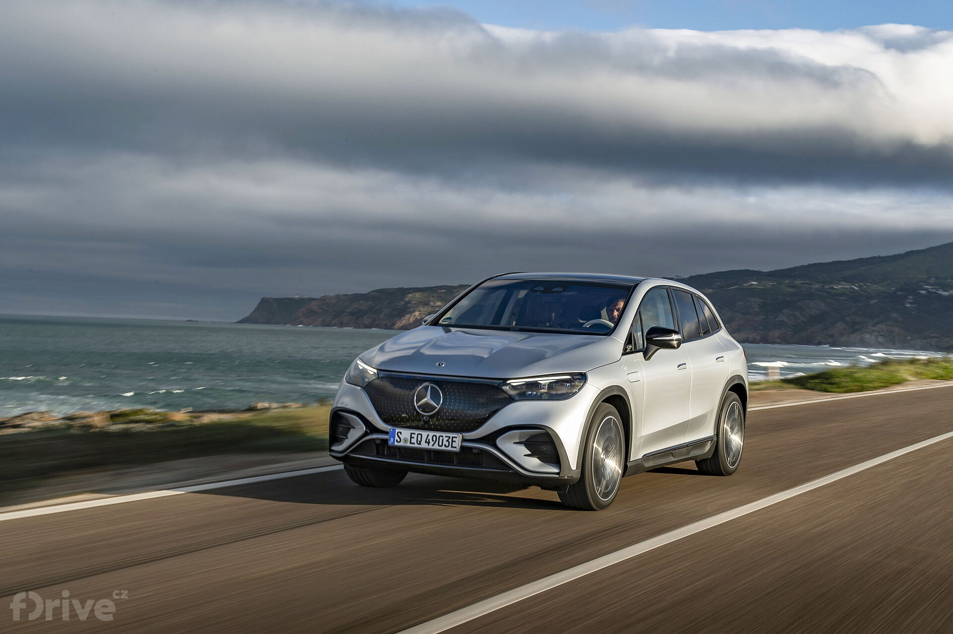 Mercedes-Benz EQE SUV