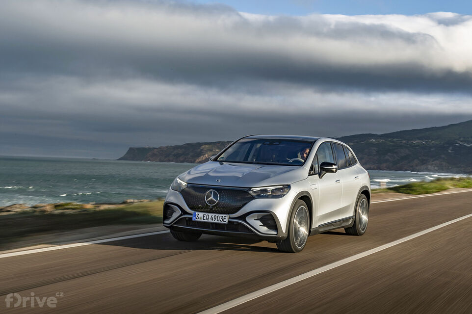 Mercedes-Benz EQE SUV