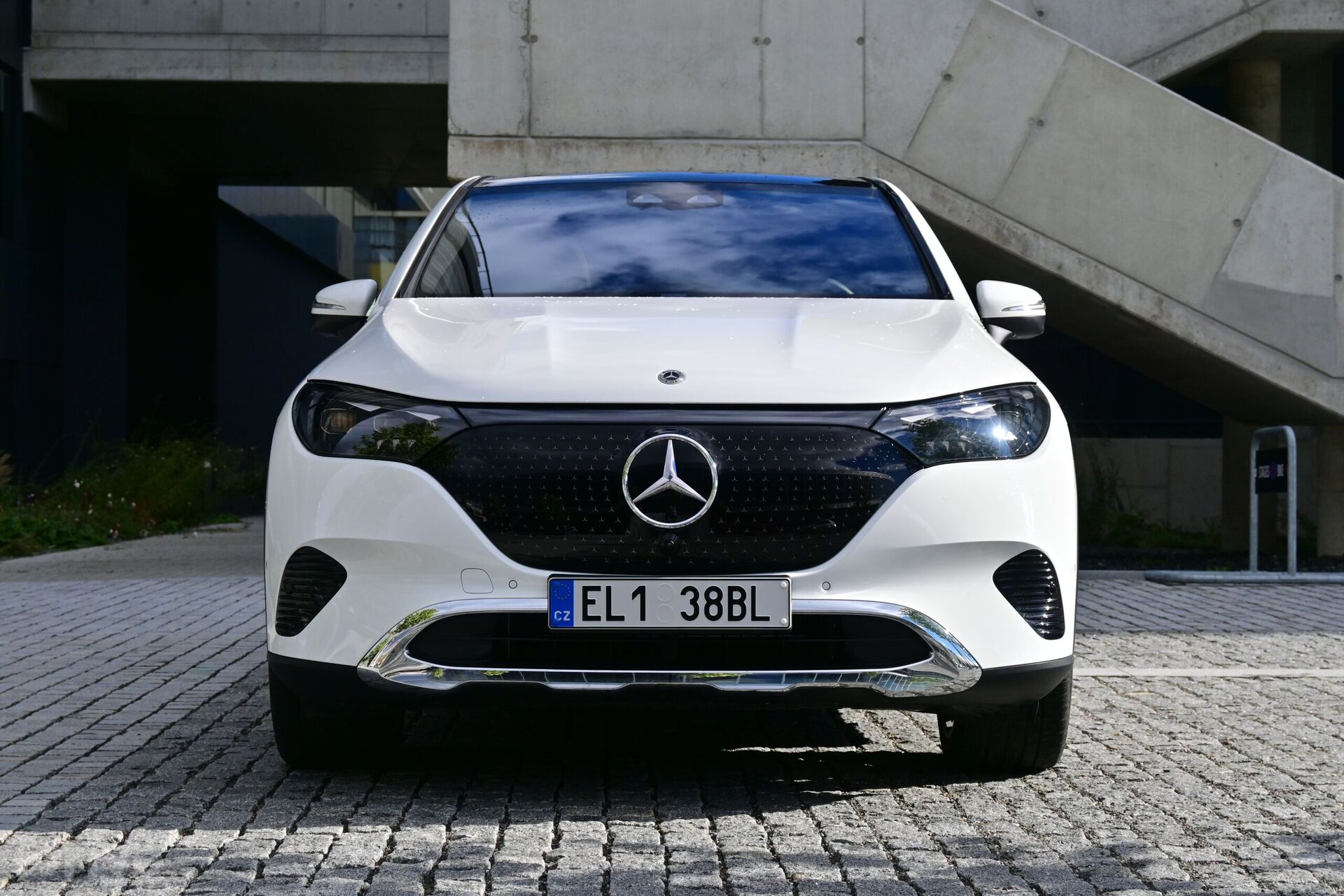 Mercedes-Benz EQE SUV