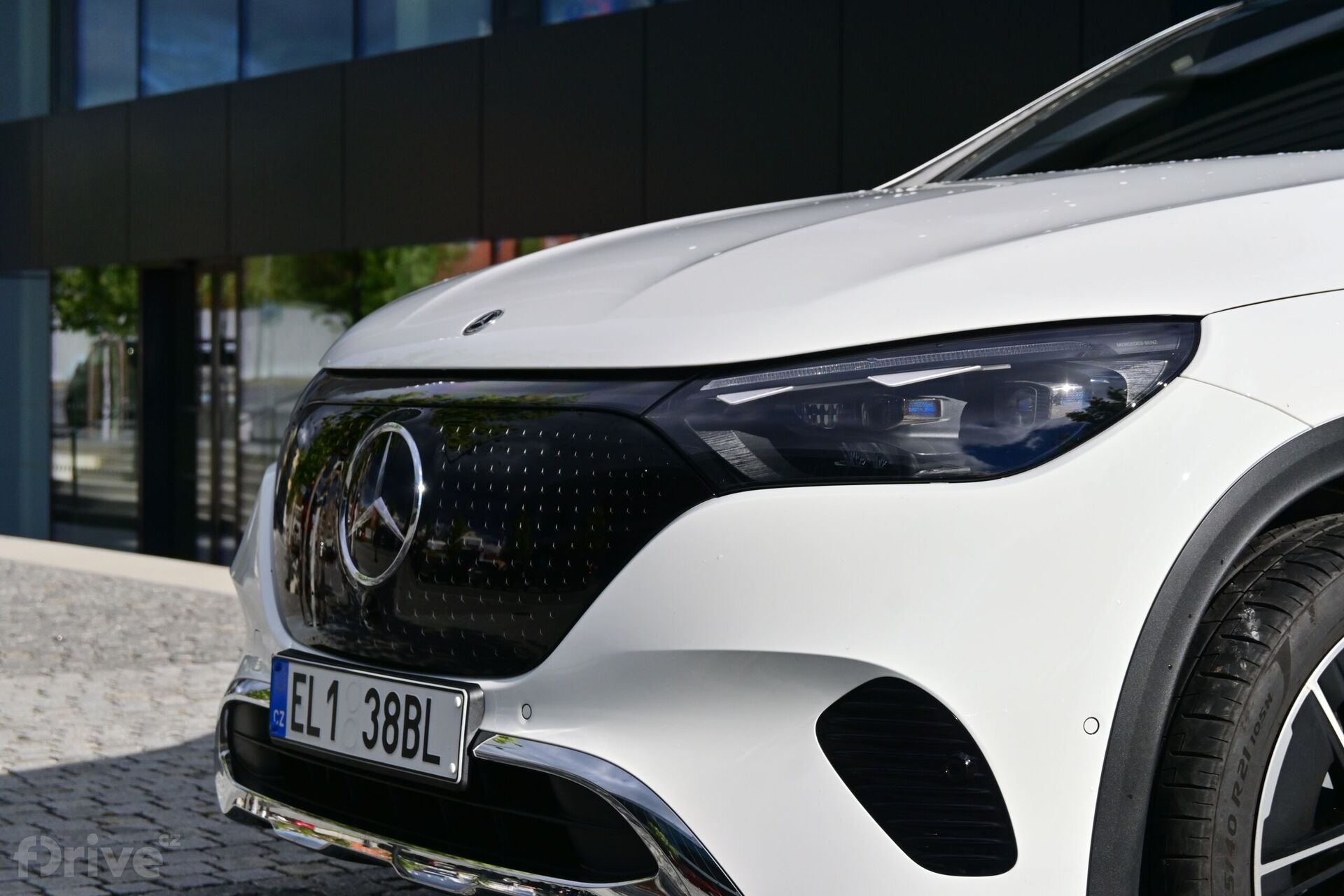 Mercedes-Benz EQE SUV