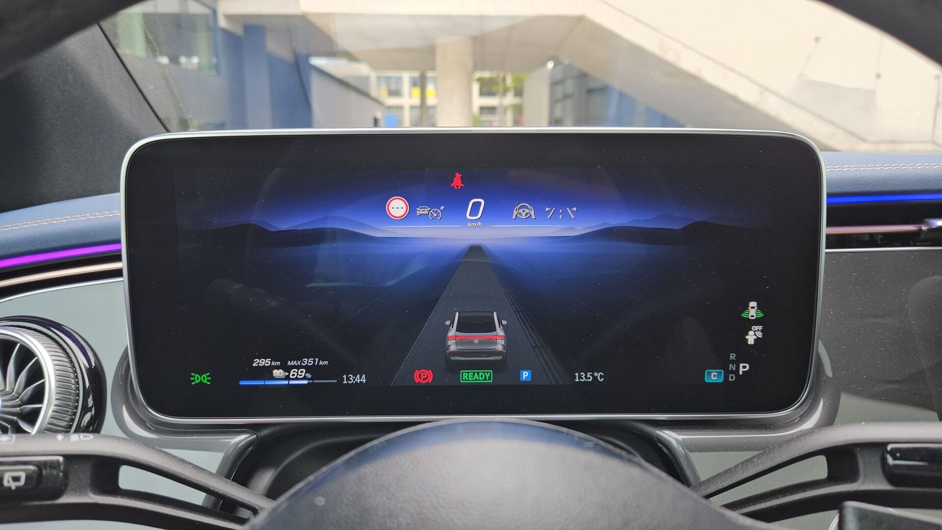 Mercedes-Benz EQE SUV