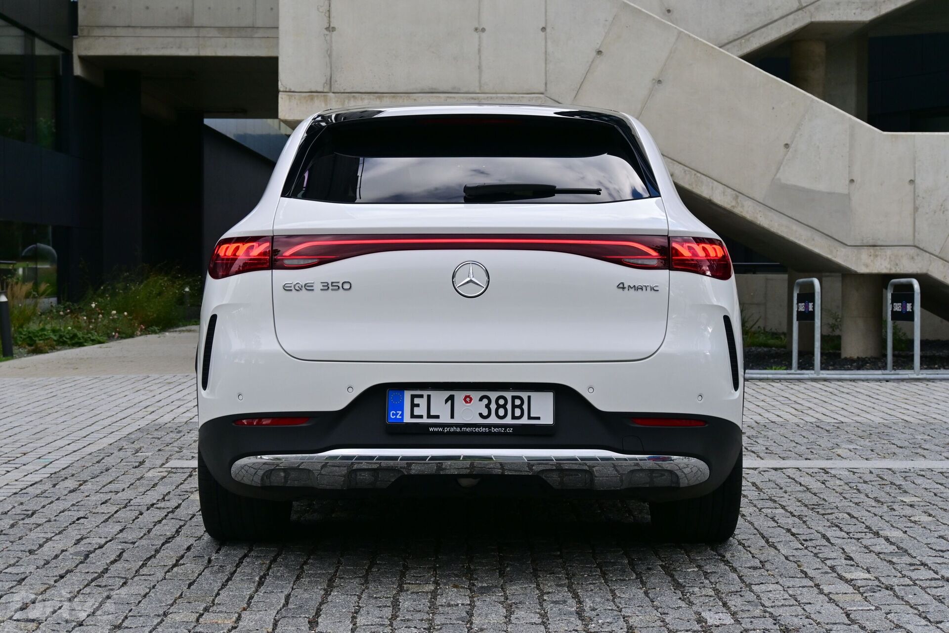 Mercedes-Benz EQE SUV